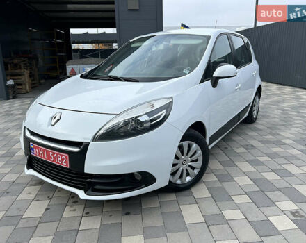 Белый Рено Сценик, объемом двигателя 1.5 л и пробегом 148 тыс. км за 8400 $, фото 72 на Automoto.ua