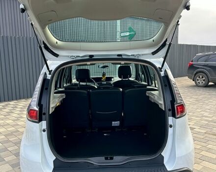 Белый Рено Сценик, объемом двигателя 1.5 л и пробегом 148 тыс. км за 8500 $, фото 12 на Automoto.ua