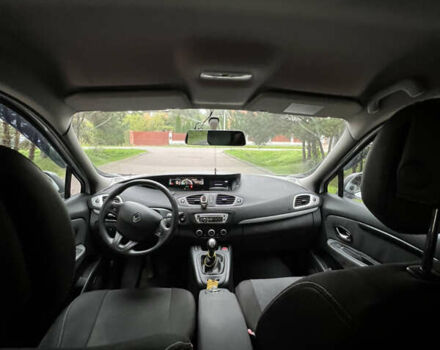 Белый Рено Сценик, объемом двигателя 1.46 л и пробегом 289 тыс. км за 6300 $, фото 10 на Automoto.ua