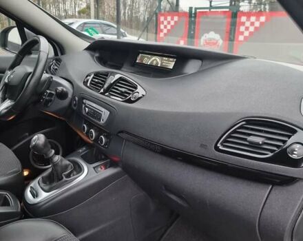 Белый Рено Сценик, объемом двигателя 1.5 л и пробегом 223 тыс. км за 8400 $, фото 36 на Automoto.ua