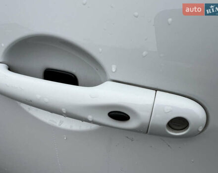 Белый Рено Сценик, объемом двигателя 1.46 л и пробегом 190 тыс. км за 9750 $, фото 21 на Automoto.ua