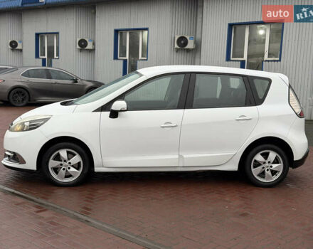 Белый Рено Сценик, объемом двигателя 1.6 л и пробегом 260 тыс. км за 7950 $, фото 6 на Automoto.ua