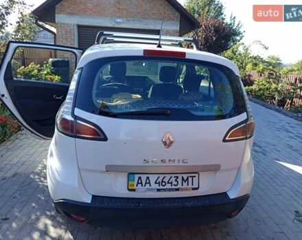 Білий Рено Сценік, об'ємом двигуна 1.6 л та пробігом 330 тис. км за 8000 $, фото 14 на Automoto.ua