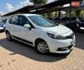 Білий Рено Сценік, об'ємом двигуна 1.5 л та пробігом 197 тис. км за 9300 $, фото 1 на Automoto.ua