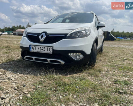 Белый Рено Сценик, объемом двигателя 1.5 л и пробегом 299 тыс. км за 8900 $, фото 1 на Automoto.ua