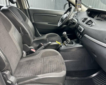 Белый Рено Сценик, объемом двигателя 1.5 л и пробегом 148 тыс. км за 8400 $, фото 12 на Automoto.ua