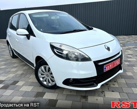 Белый Рено Сценик, объемом двигателя 1.5 л и пробегом 148 тыс. км за 8500 $, фото 1 на Automoto.ua