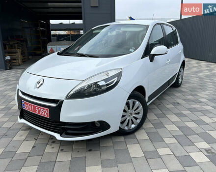 Белый Рено Сценик, объемом двигателя 1.5 л и пробегом 148 тыс. км за 8400 $, фото 70 на Automoto.ua