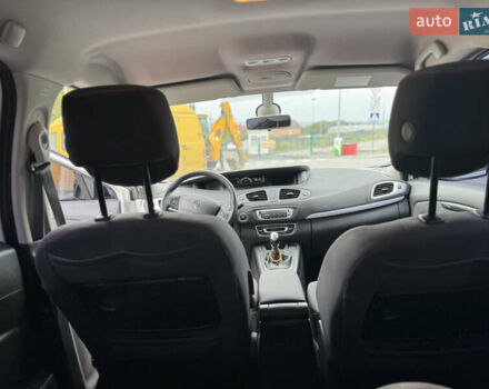 Білий Рено Сценік, об'ємом двигуна 1.46 л та пробігом 210 тис. км за 9299 $, фото 9 на Automoto.ua