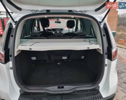 Белый Рено Сценик, объемом двигателя 1.5 л и пробегом 223 тыс. км за 8400 $, фото 25 на Automoto.ua