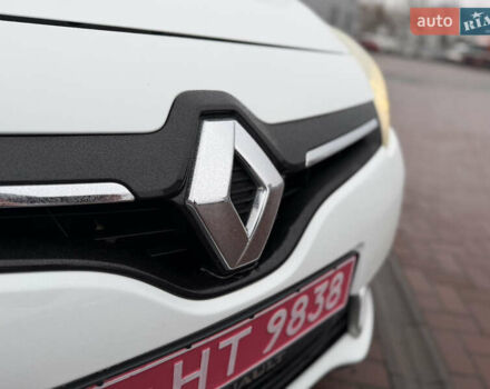 Белый Рено Сценик, объемом двигателя 1.6 л и пробегом 260 тыс. км за 7950 $, фото 17 на Automoto.ua