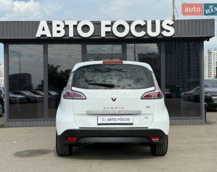 Белый Рено Сценик, объемом двигателя 1.46 л и пробегом 235 тыс. км за 8790 $, фото 5 на Automoto.ua