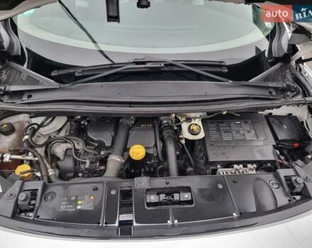 Белый Рено Сценик, объемом двигателя 1.5 л и пробегом 223 тыс. км за 8400 $, фото 47 на Automoto.ua