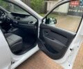 Белый Рено Сценик, объемом двигателя 1.46 л и пробегом 247 тыс. км за 7300 $, фото 12 на Automoto.ua