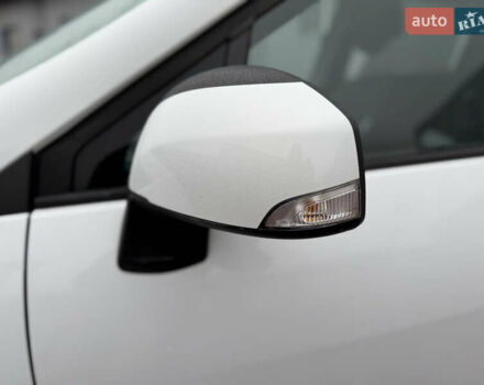 Белый Рено Сценик, объемом двигателя 1.6 л и пробегом 260 тыс. км за 7950 $, фото 19 на Automoto.ua