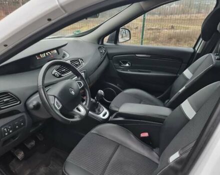 Белый Рено Сценик, объемом двигателя 1.5 л и пробегом 223 тыс. км за 8400 $, фото 39 на Automoto.ua