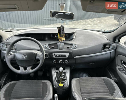 Белый Рено Сценик, объемом двигателя 1.5 л и пробегом 148 тыс. км за 8400 $, фото 88 на Automoto.ua