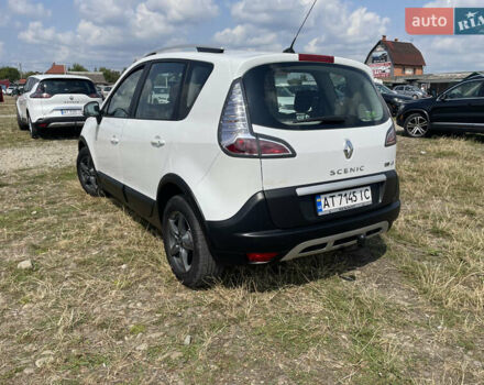 Белый Рено Сценик, объемом двигателя 1.5 л и пробегом 299 тыс. км за 8900 $, фото 7 на Automoto.ua