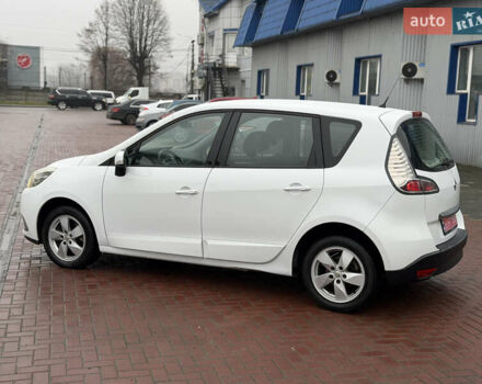 Белый Рено Сценик, объемом двигателя 1.6 л и пробегом 260 тыс. км за 7950 $, фото 7 на Automoto.ua