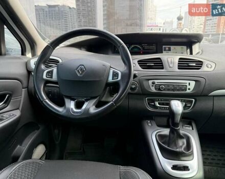 Белый Рено Сценик, объемом двигателя 1.46 л и пробегом 235 тыс. км за 8790 $, фото 13 на Automoto.ua