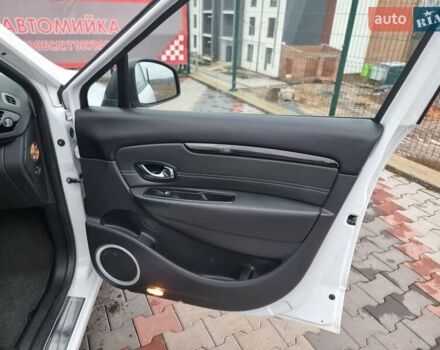 Белый Рено Сценик, объемом двигателя 1.5 л и пробегом 223 тыс. км за 8400 $, фото 34 на Automoto.ua