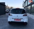 Белый Рено Сценик, объемом двигателя 1.5 л и пробегом 118 тыс. км за 9500 $, фото 26 на Automoto.ua