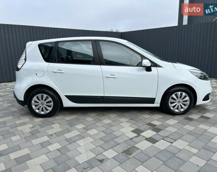 Белый Рено Сценик, объемом двигателя 1.5 л и пробегом 148 тыс. км за 8400 $, фото 74 на Automoto.ua