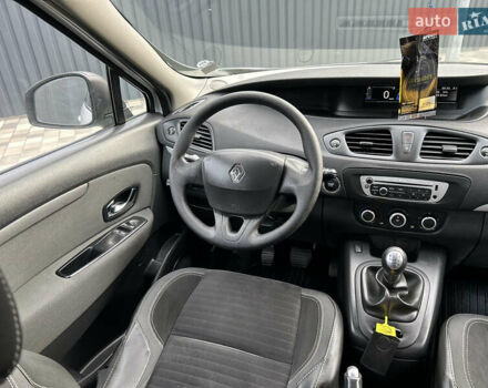 Белый Рено Сценик, объемом двигателя 1.5 л и пробегом 148 тыс. км за 8400 $, фото 135 на Automoto.ua