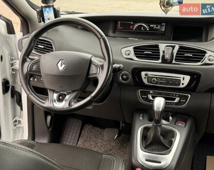 Білий Рено Сценік, об'ємом двигуна 1.5 л та пробігом 208 тис. км за 10500 $, фото 18 на Automoto.ua