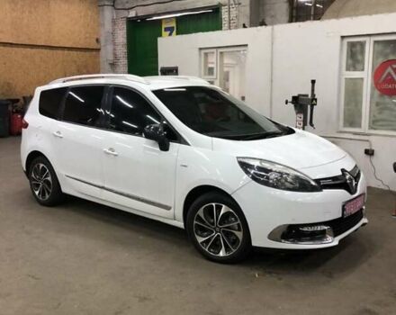 Білий Рено Сценік, об'ємом двигуна 2 л та пробігом 213 тис. км за 13200 $, фото 16 на Automoto.ua