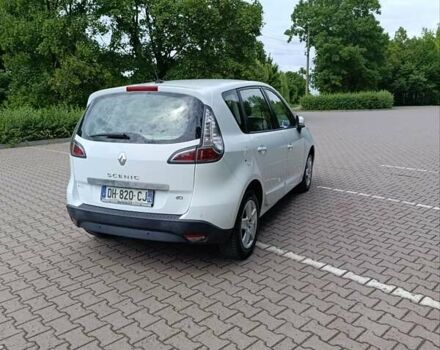 Белый Рено Сценик, объемом двигателя 1.46 л и пробегом 258 тыс. км за 8700 $, фото 4 на Automoto.ua