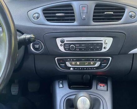 Білий Рено Сценік, об'ємом двигуна 1.46 л та пробігом 235 тис. км за 7600 $, фото 10 на Automoto.ua