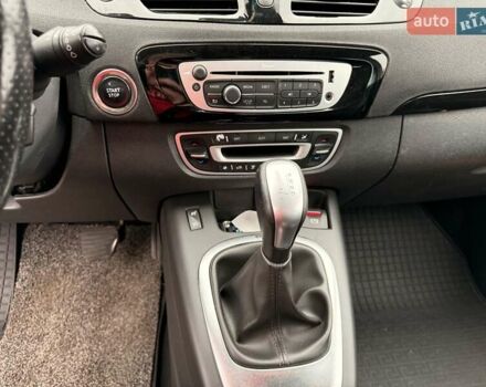 Білий Рено Сценік, об'ємом двигуна 1.5 л та пробігом 208 тис. км за 10500 $, фото 9 на Automoto.ua