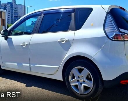 Білий Рено Сценік, об'ємом двигуна 1.5 л та пробігом 215 тис. км за 9800 $, фото 1 на Automoto.ua