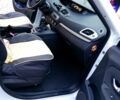 Рено Сценик 2014 в Полтаве на Automoto.ua Белый Рено Сценик, объемом двигателя 1.5 л и пробегом 177 тыс. км за 7800 $, фото 7 на Automoto.ua