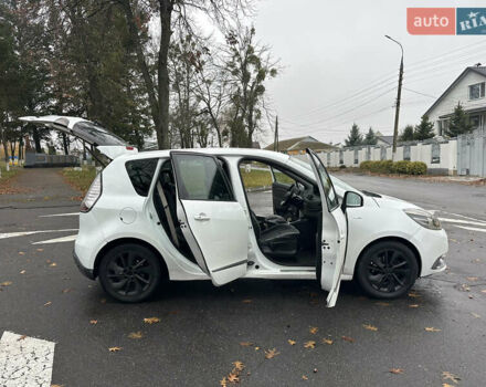 Білий Рено Сценік, об'ємом двигуна 1.46 л та пробігом 265 тис. км за 6550 $, фото 41 на Automoto.ua