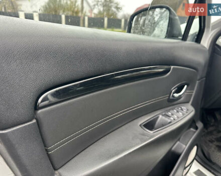 Білий Рено Сценік, об'ємом двигуна 1.46 л та пробігом 265 тис. км за 6550 $, фото 27 на Automoto.ua