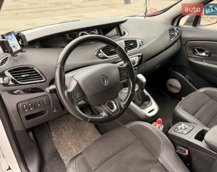 Білий Рено Сценік, об'ємом двигуна 1.5 л та пробігом 208 тис. км за 10500 $, фото 10 на Automoto.ua