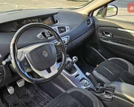 Білий Рено Сценік, об'ємом двигуна 1.6 л та пробігом 122 тис. км за 9800 $, фото 13 на Automoto.ua