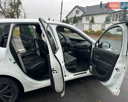 Білий Рено Сценік, об'ємом двигуна 1.46 л та пробігом 265 тис. км за 6550 $, фото 42 на Automoto.ua