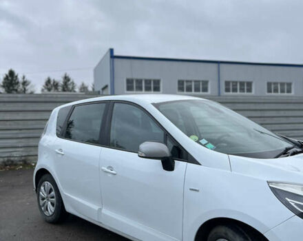 Белый Рено Сценик, объемом двигателя 1.46 л и пробегом 234 тыс. км за 7200 $, фото 6 на Automoto.ua