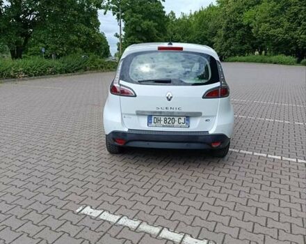 Белый Рено Сценик, объемом двигателя 1.46 л и пробегом 258 тыс. км за 8700 $, фото 2 на Automoto.ua