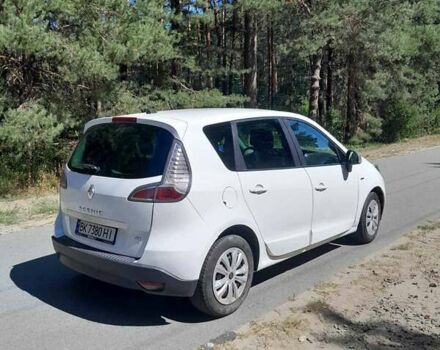 Белый Рено Сценик, объемом двигателя 1.46 л и пробегом 230 тыс. км за 7000 $, фото 1 на Automoto.ua