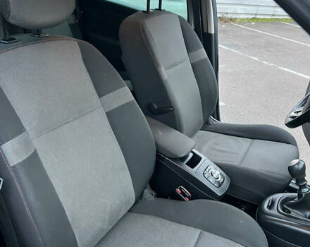 Белый Рено Сценик, объемом двигателя 1.46 л и пробегом 234 тыс. км за 7200 $, фото 26 на Automoto.ua