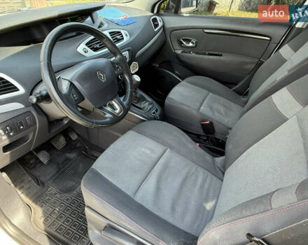 Белый Рено Сценик, объемом двигателя 1.46 л и пробегом 215 тыс. км за 7700 $, фото 46 на Automoto.ua