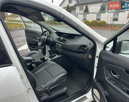 Білий Рено Сценік, об'ємом двигуна 1.46 л та пробігом 265 тис. км за 6550 $, фото 37 на Automoto.ua