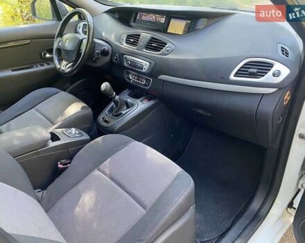 Білий Рено Сценік, об'ємом двигуна 1.46 л та пробігом 235 тис. км за 7600 $, фото 14 на Automoto.ua