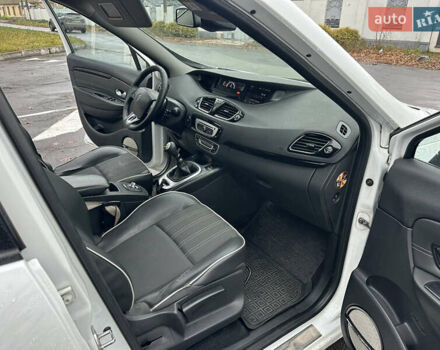 Білий Рено Сценік, об'ємом двигуна 1.46 л та пробігом 265 тис. км за 6550 $, фото 34 на Automoto.ua