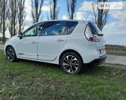 Белый Рено Сценик, объемом двигателя 1.5 л и пробегом 175 тыс. км за 11200 $, фото 23 на Automoto.ua