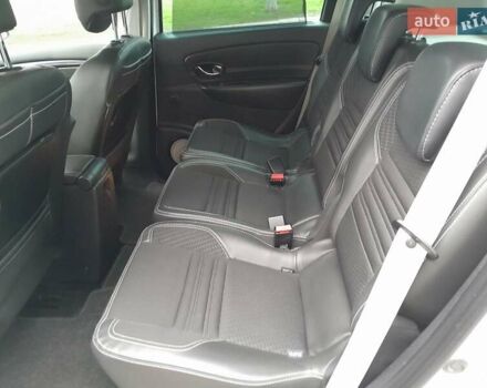 Белый Рено Сценик, объемом двигателя 1.46 л и пробегом 238 тыс. км за 10700 $, фото 11 на Automoto.ua